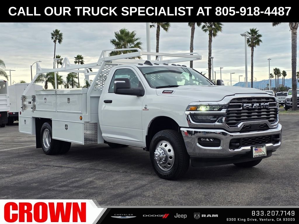 New 2025 Bright White Clearcoat RAM Tradesman image 3