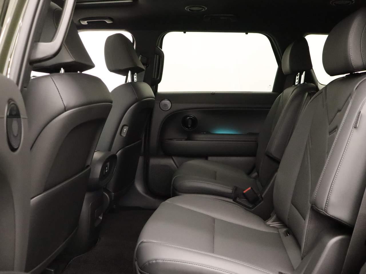 New 2026 Titan Charcoal Pearl Hyundai XRT Pro image 16
