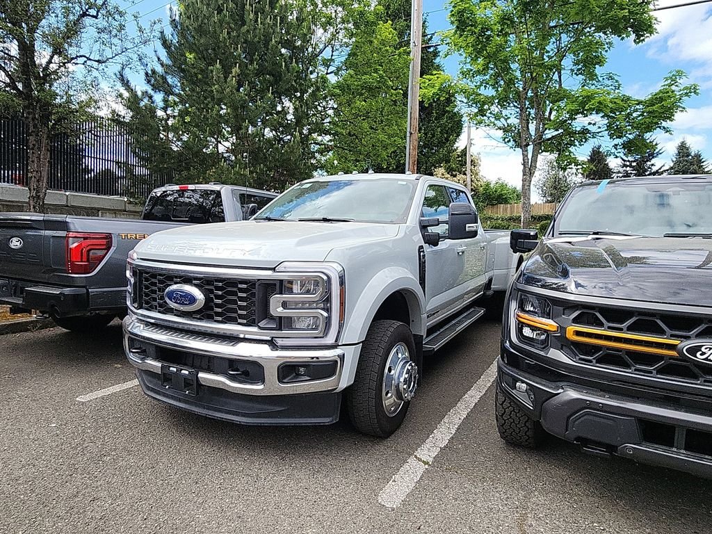 2025 Ford F-450 Lariat 4x4 Crew Cab 8' Box DRW's photo