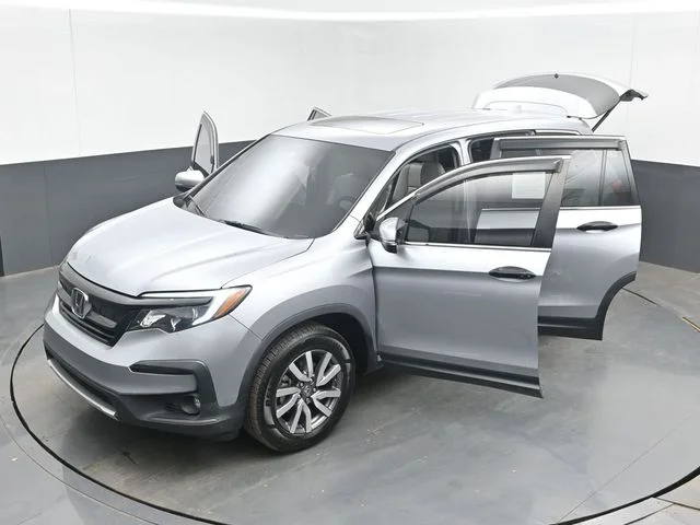 Used 2021 Silver Honda EX-L image 54