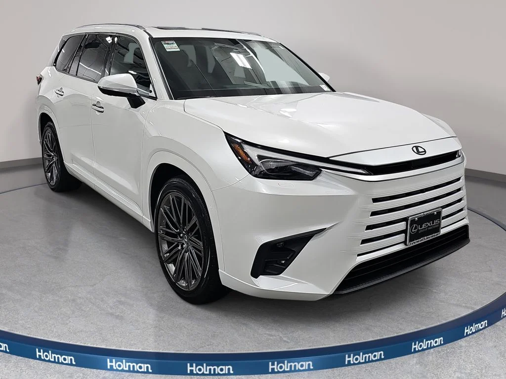 New 2026 Wind Chill Pearl Lexus LUXURY AWD image 3