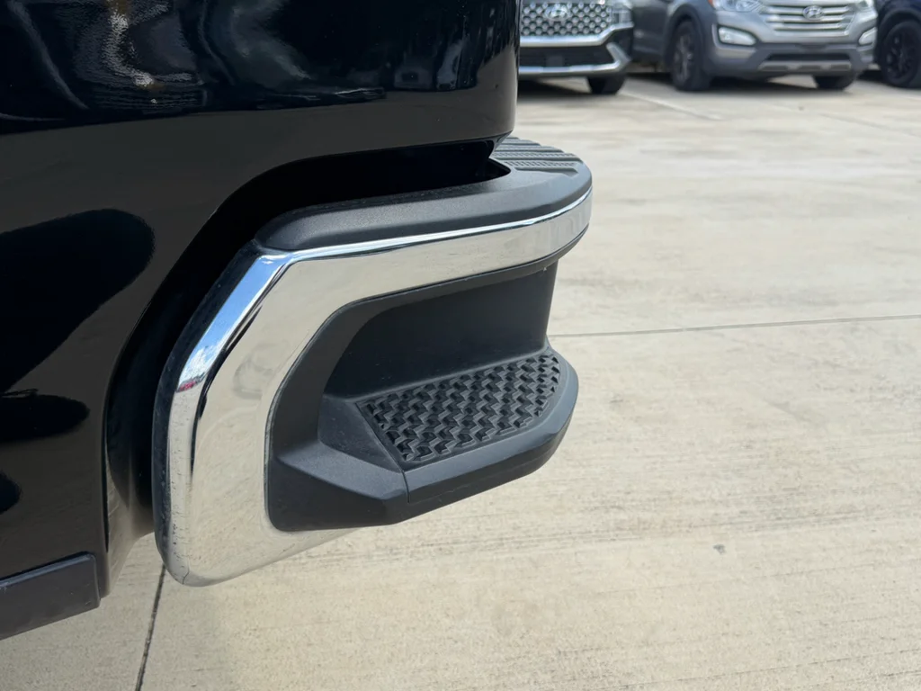 Used 2025 Black Chevrolet LTZ image 31