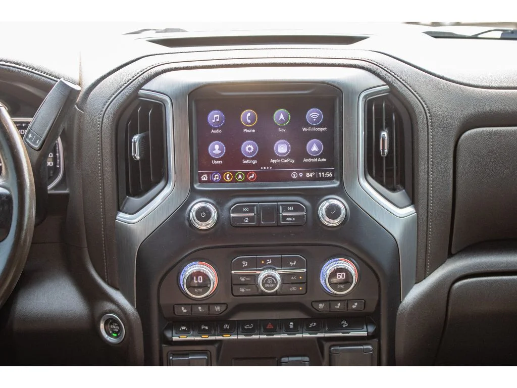 Used 2021 White Frost Tricoat GMC Denali image 26