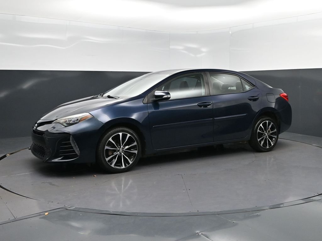 Used 2018 Blue Toyota SE image 3