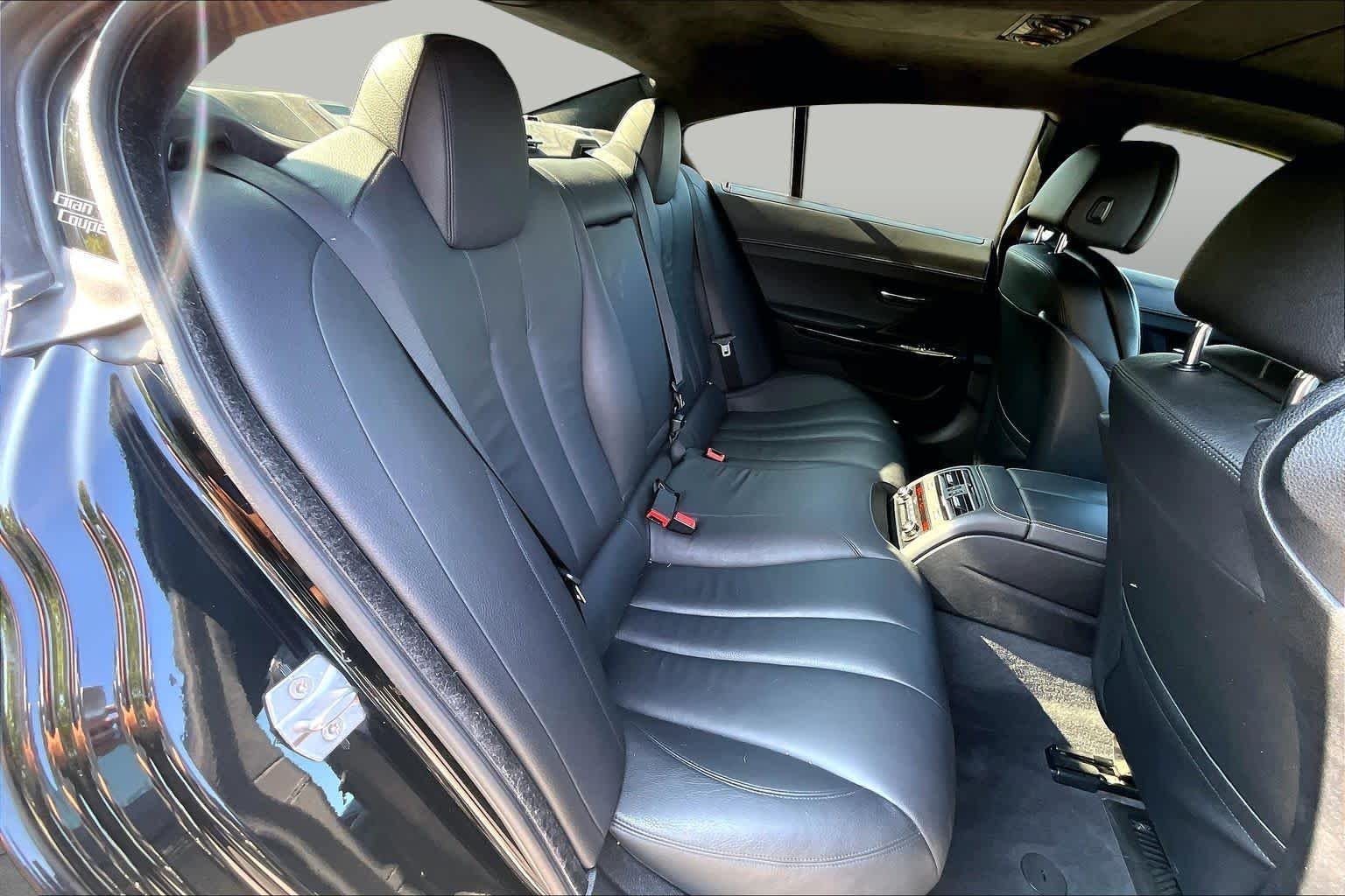 Used 2016 Black Sapphire Metallic BMW 640i xDrive image 19