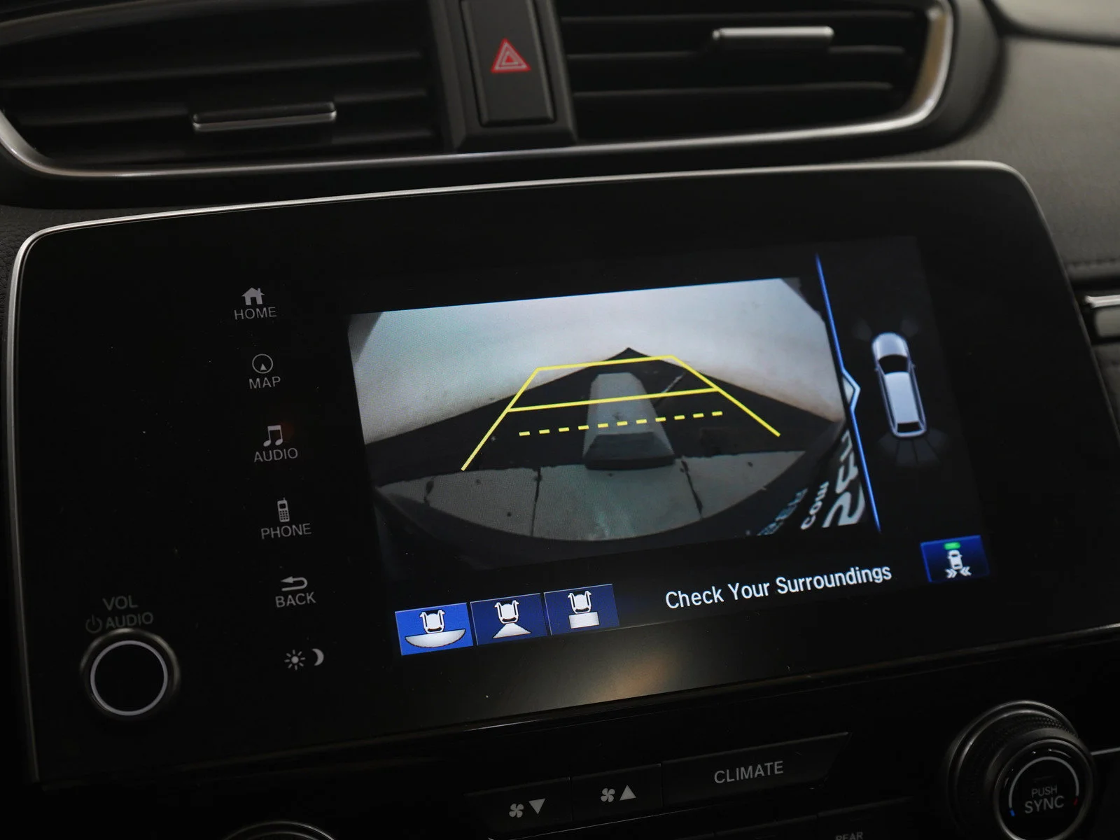 Used 2022 Black Honda 5D WAGON HYBRID TOURING image 27