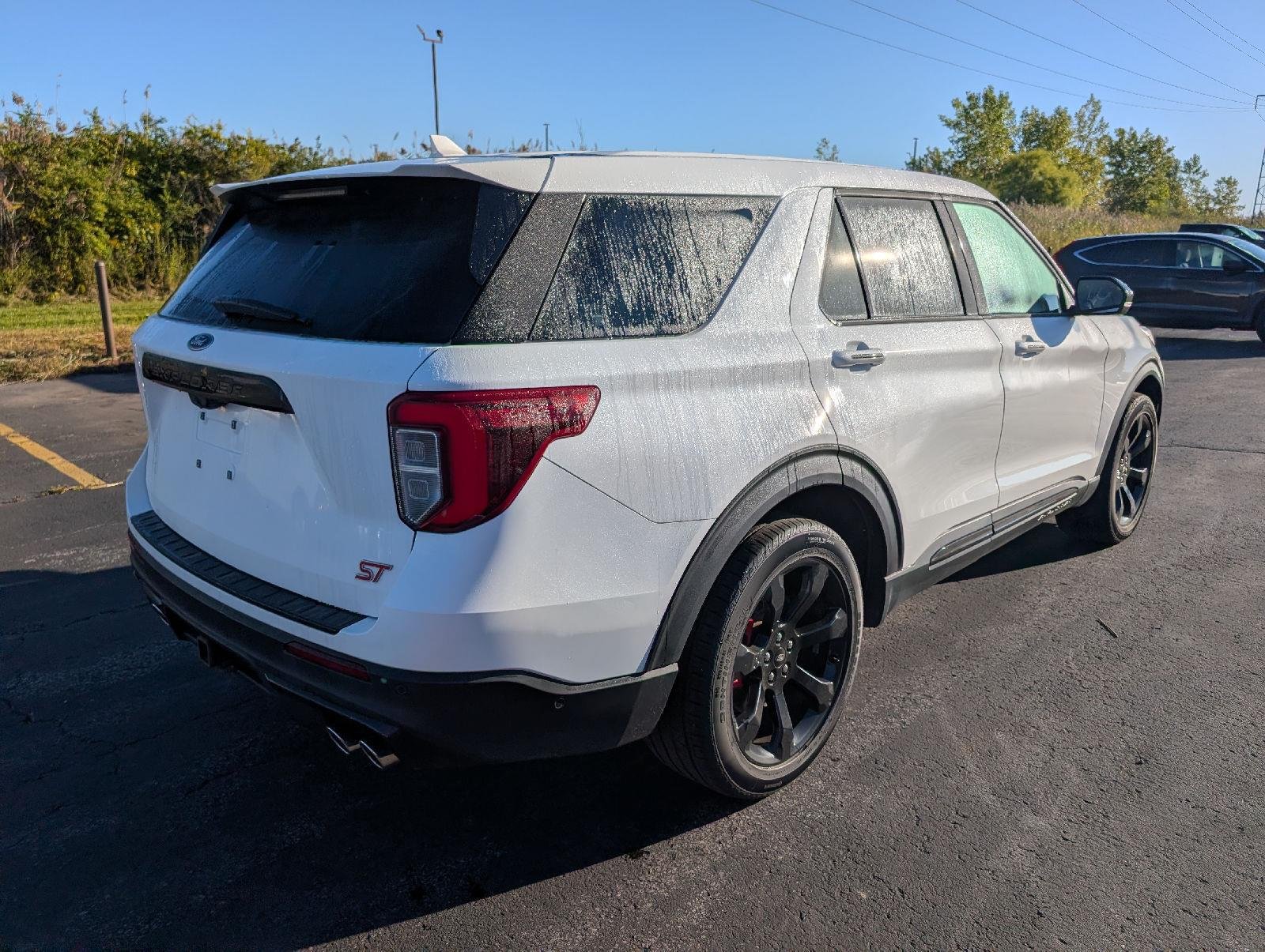 Used 2022 Star White Metallic Tri-Coat Ford  image 8