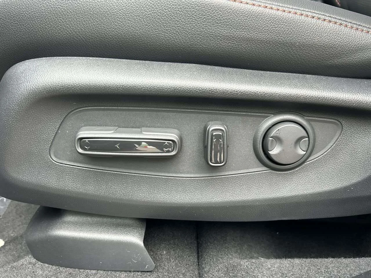 Used 2026 Meteoroid Gray Metallic Honda EX-L AWD Certified Pre-Owned   One Owner   Local B image 20