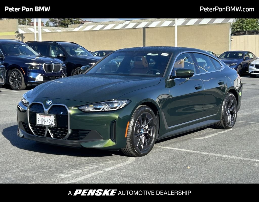 2023 BMW i4 eDrive40's photo