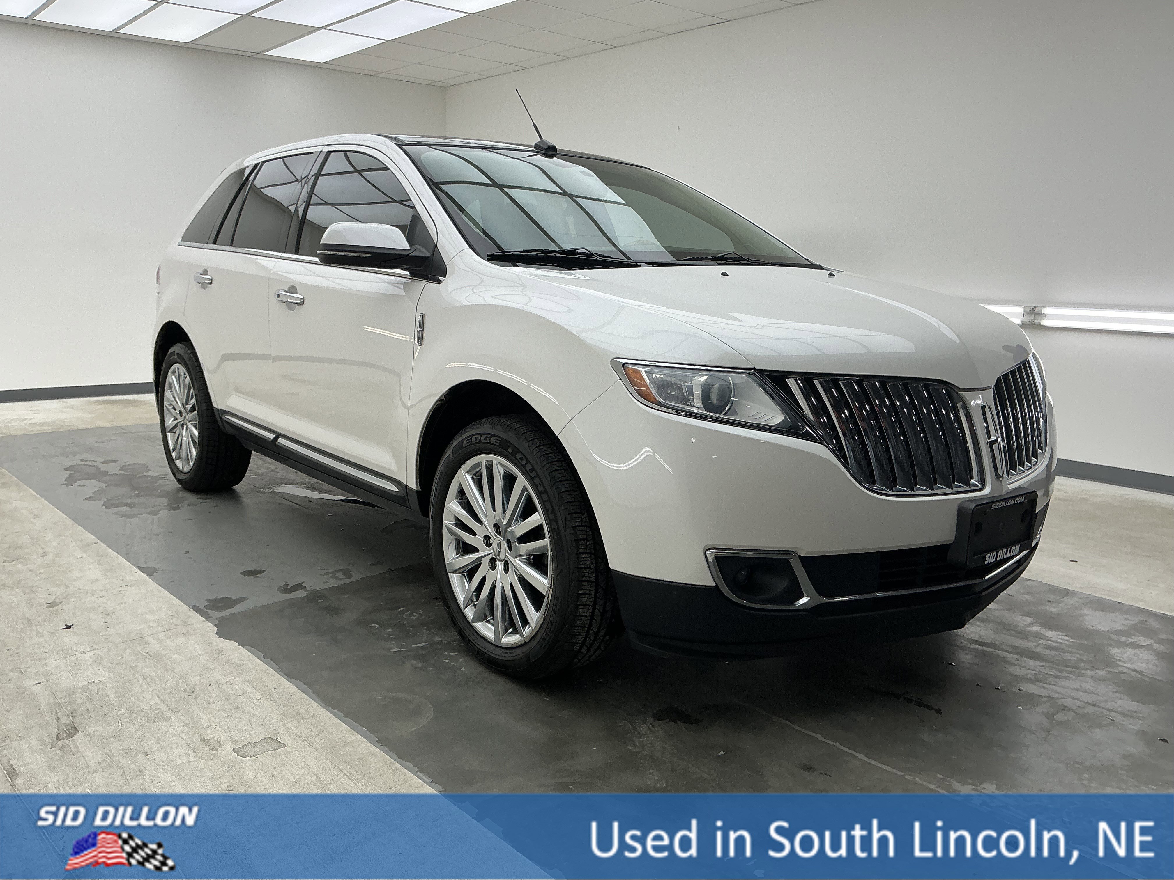 Used 2013  Lincoln  image 3