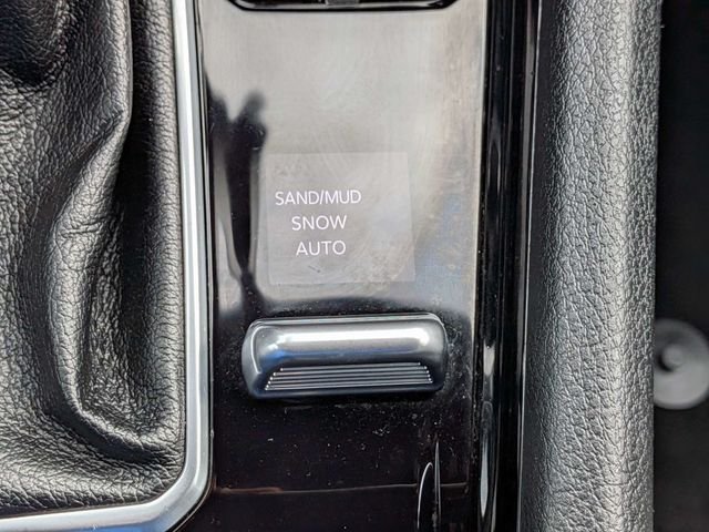 Used 2024 White Jeep Limited image 22