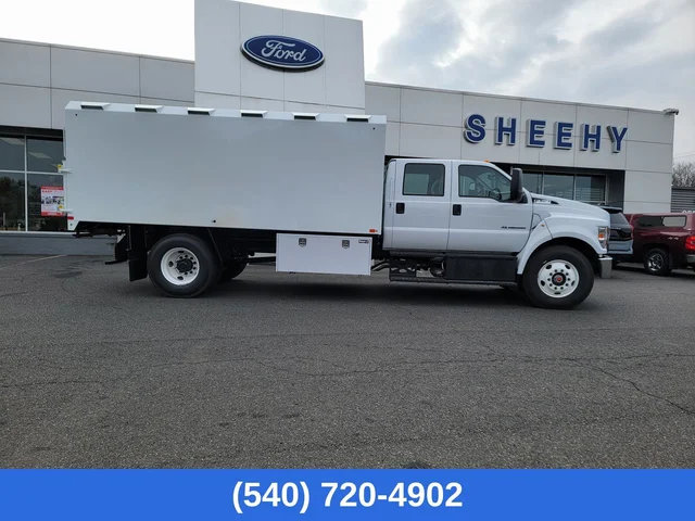 2026 Ford F-750SD Base