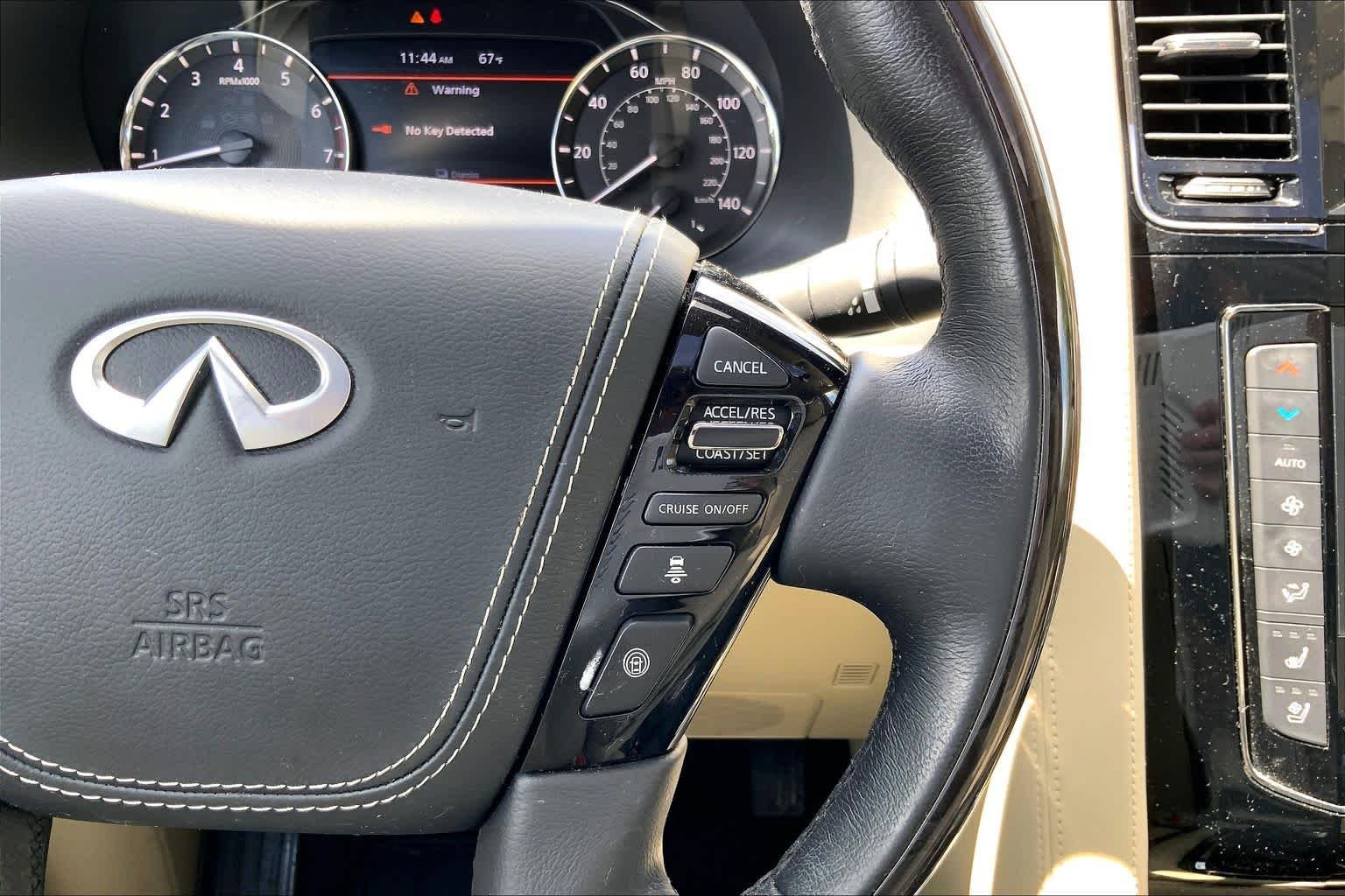 Used 2020 Mineral Black INFINITI LUXE image 25
