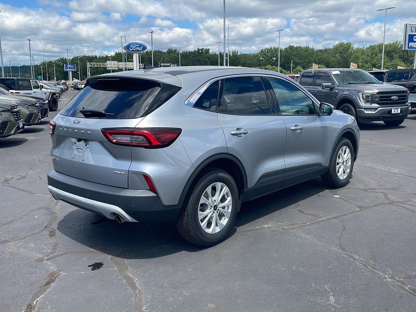 Used 2023 Iconic Silver Metallic Ford Active image 5