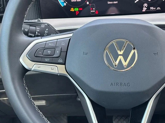New 2026 Platinum Gray Metallic Volkswagen 2.0T SE image 31