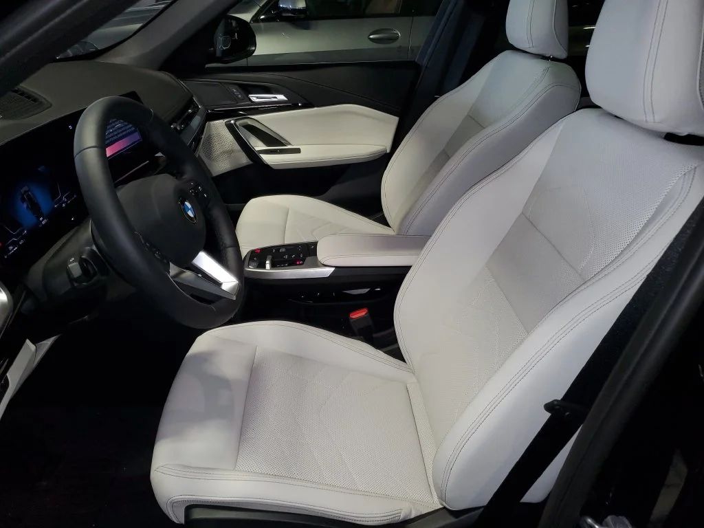 New 2027 Black BMW xDrive28i image 16