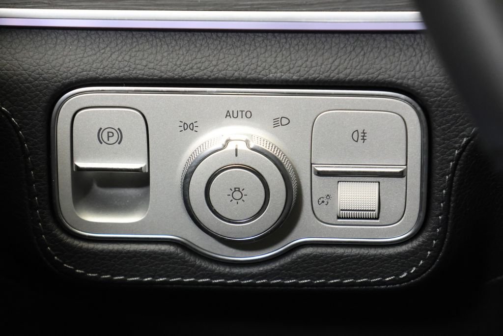 Certified Used 2024 Polar White Mercedes-Benz GLE 450 image 20