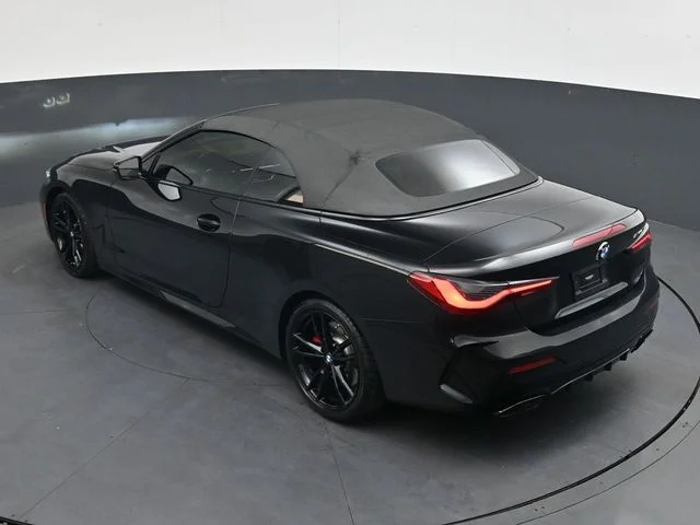 Used 2022 Black BMW M440i image 17