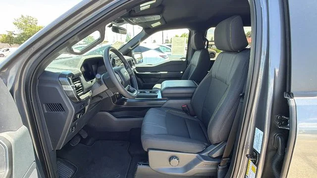 Used 2025 Gray Ford STX image 31