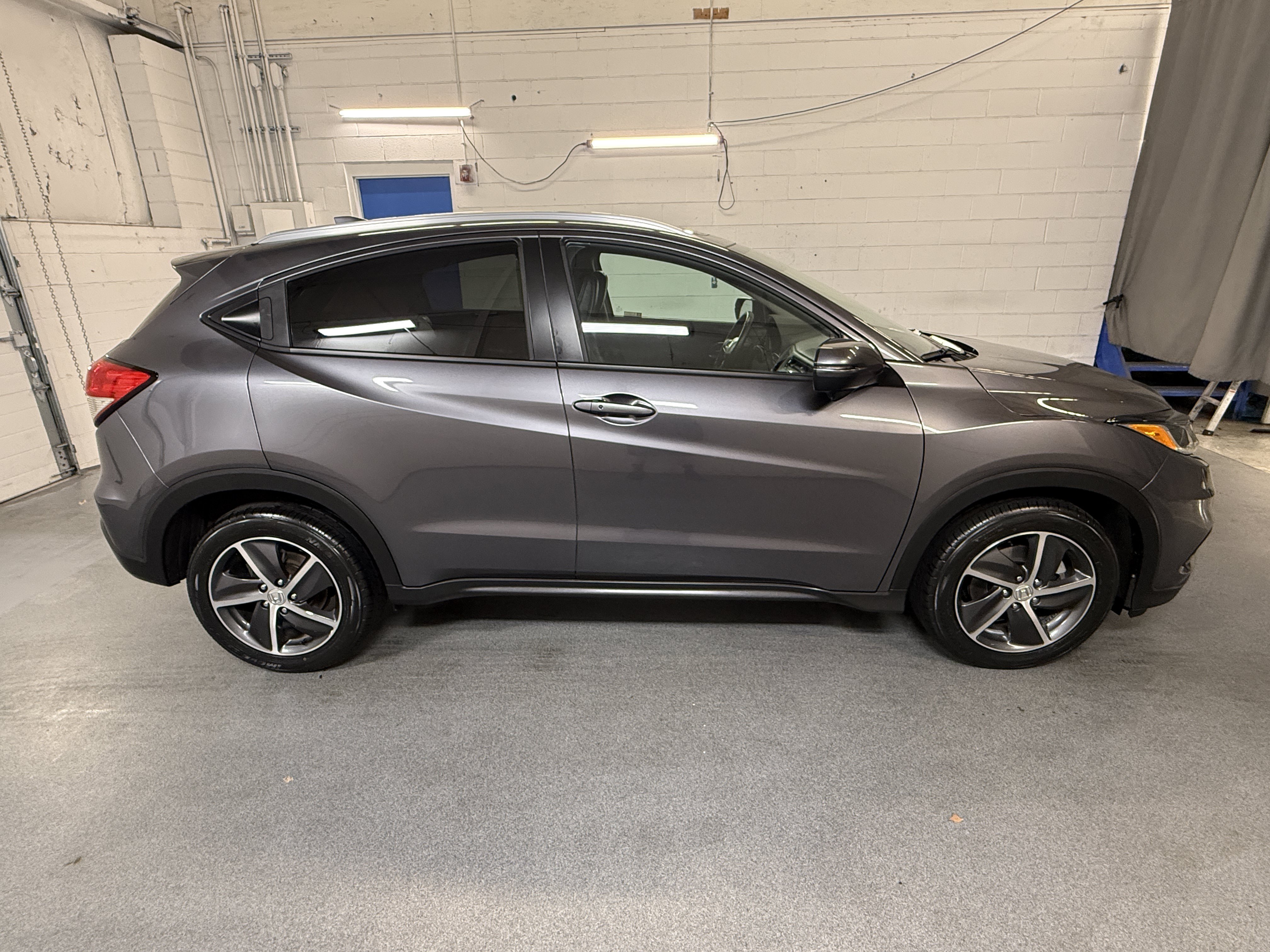 Used 2021 Modern Steel Metallic Honda EX-L image 10