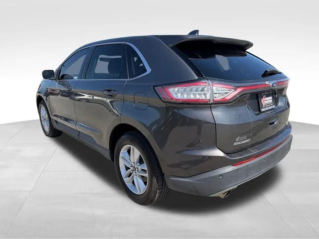 Used 2017 Gray Ford SEL image 5