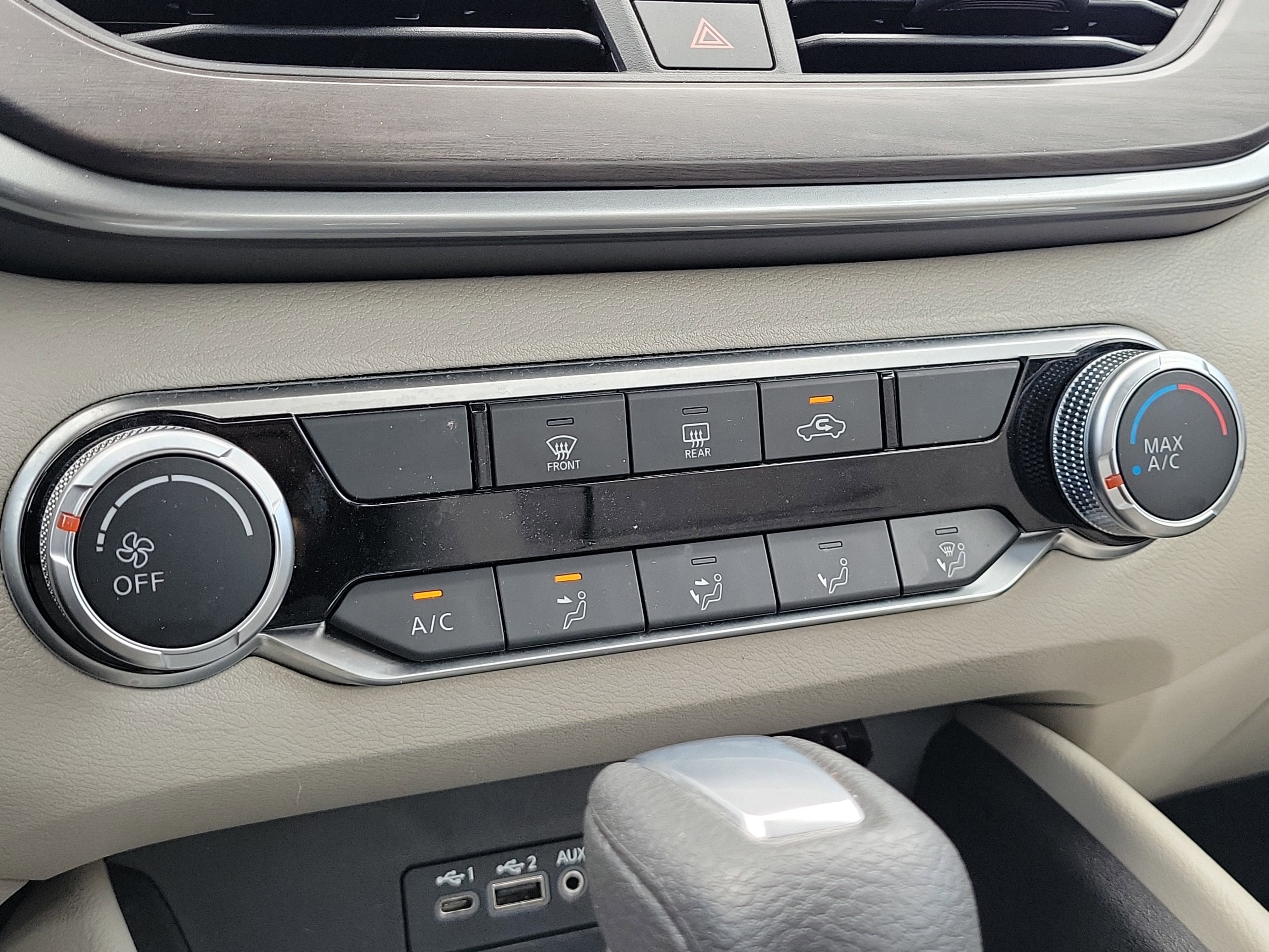 Used 2025 Bluestone Pearl Nissan SV image 26