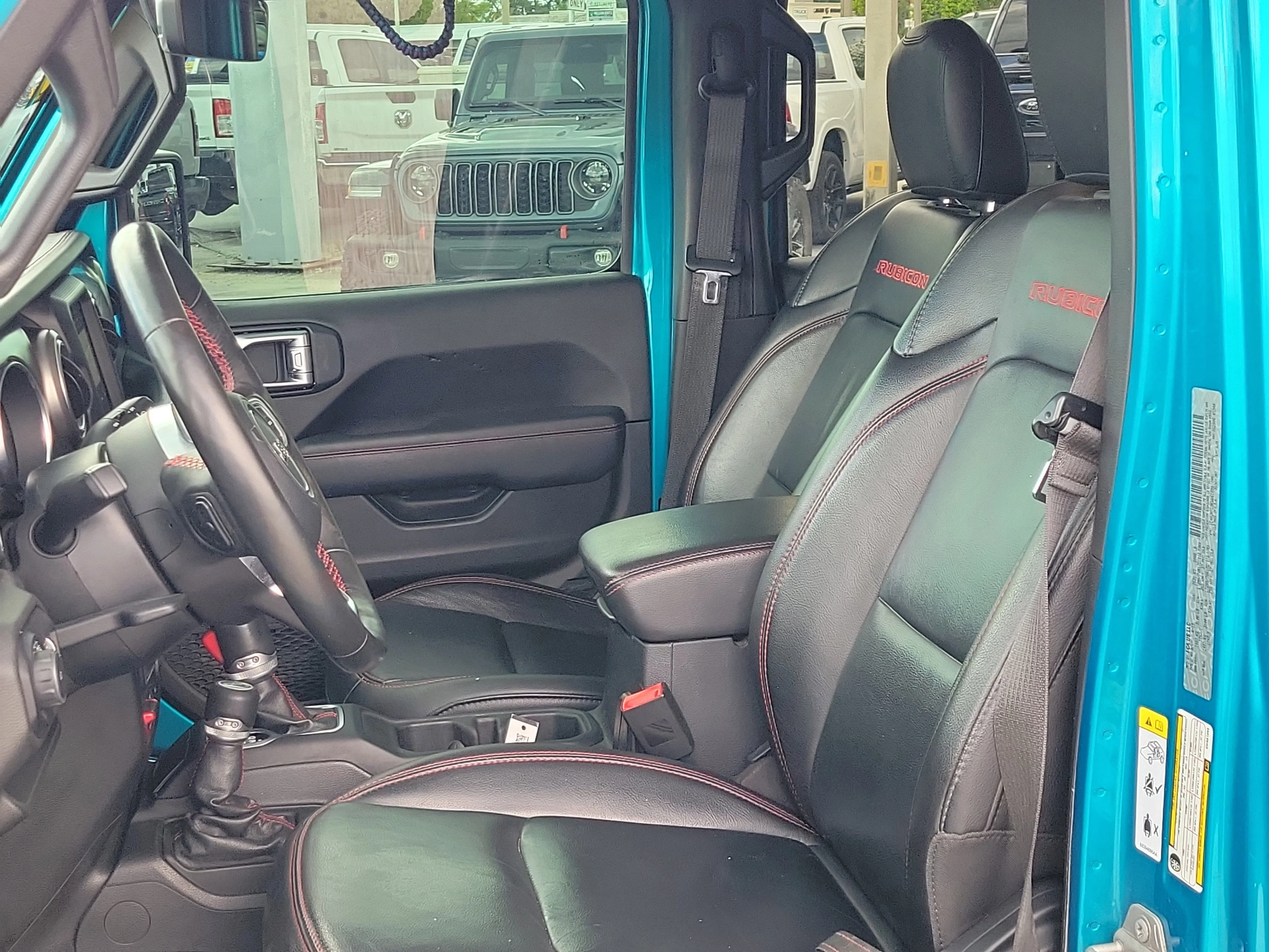 Used 2019 Bikini Pearlcoat Jeep Rubicon image 22