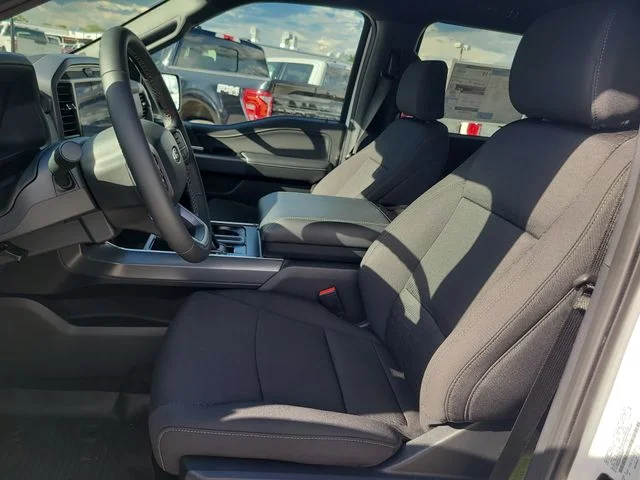 New 2026 Oxford White Ford XLT image 19
