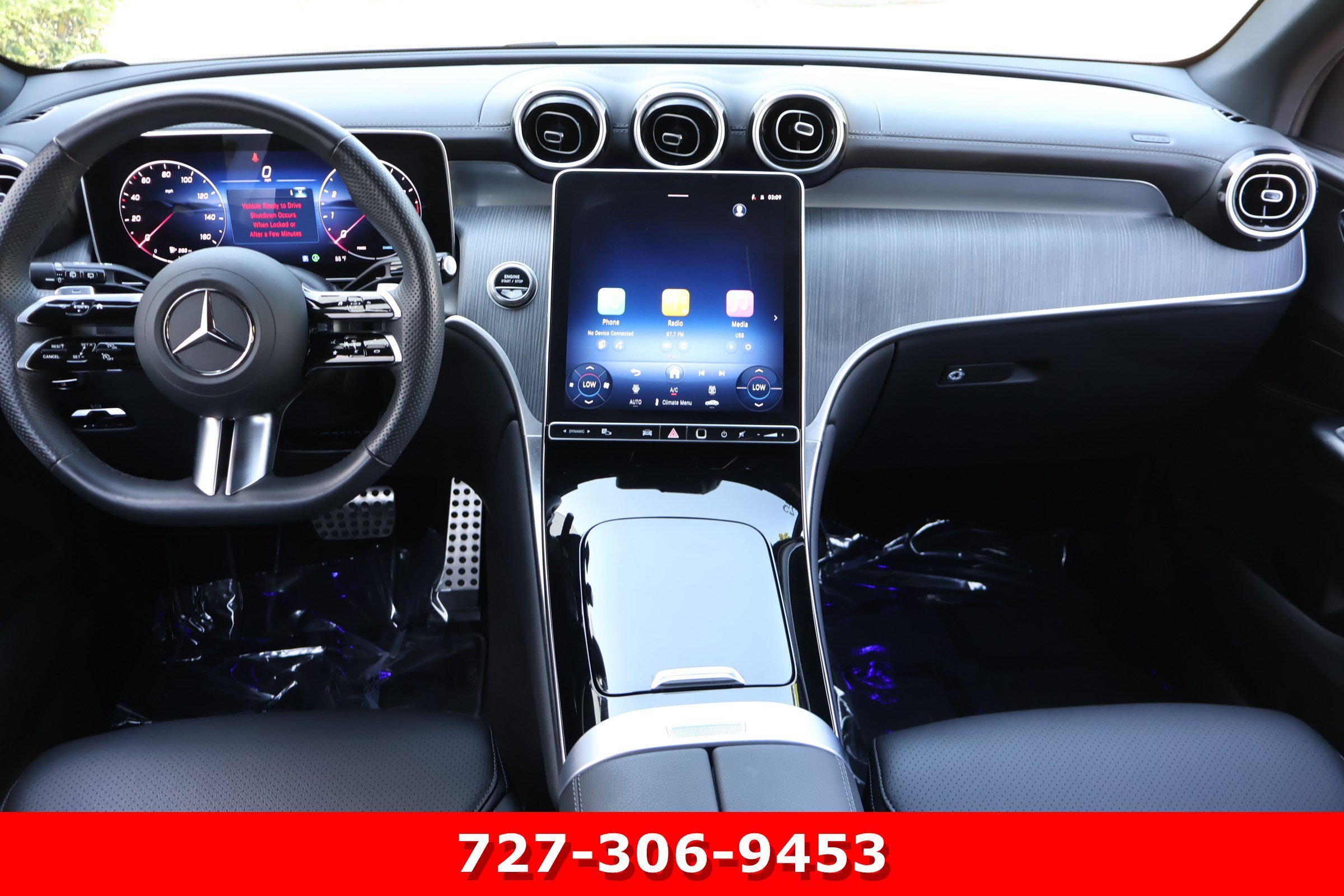 Certified Used 2025 Polar White Mercedes-Benz GLC 300 image 18