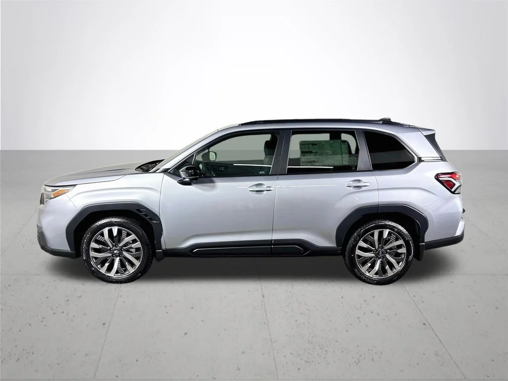 New 2026 ICE SILVER METALLIC Subaru Touring image 9