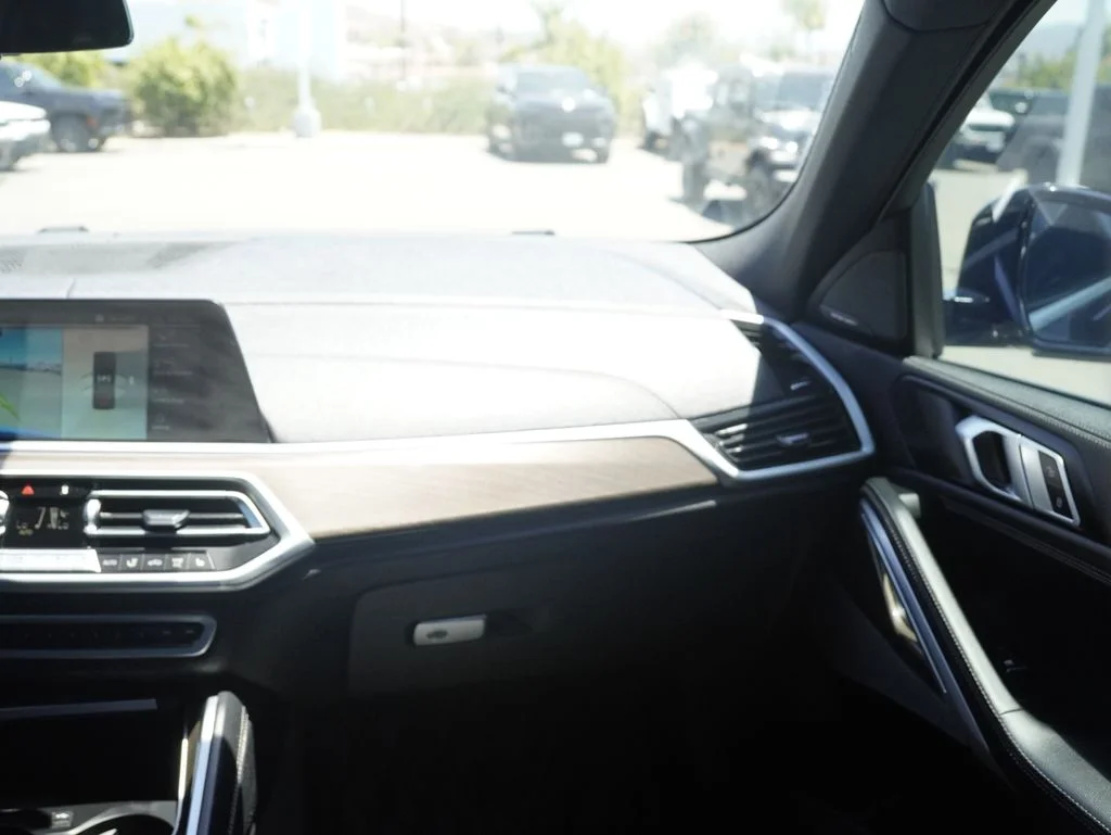 Certified Used 2022 Black BMW xDrive40i image 30