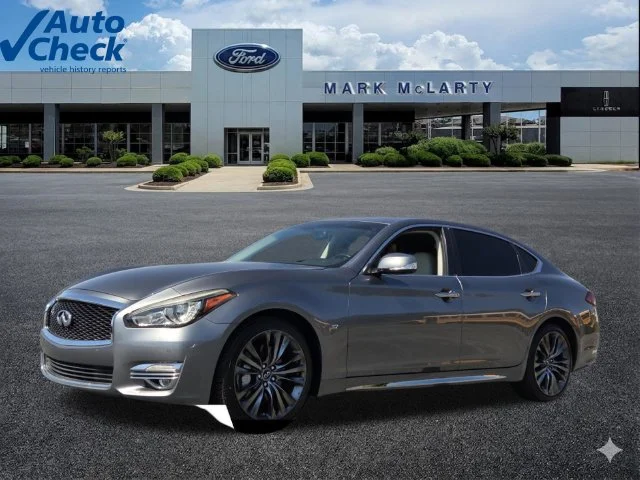 2018 INFINITI Q70L LUXE