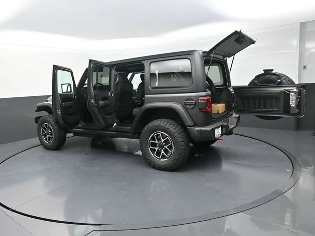New 2026 Granite Crystal Metallic Clear-Coat Exterior Paint Jeep Rubicon image 32