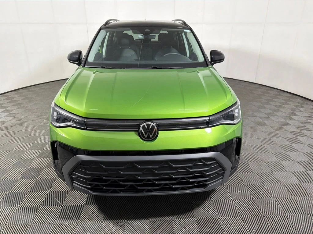 New 2026 Green Volkswagen 1.5T SE Black image 3