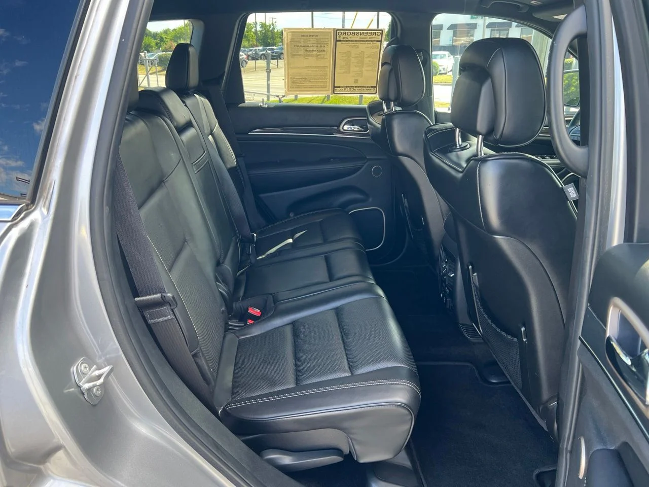 Used 2017 Silver Jeep Overland image 23