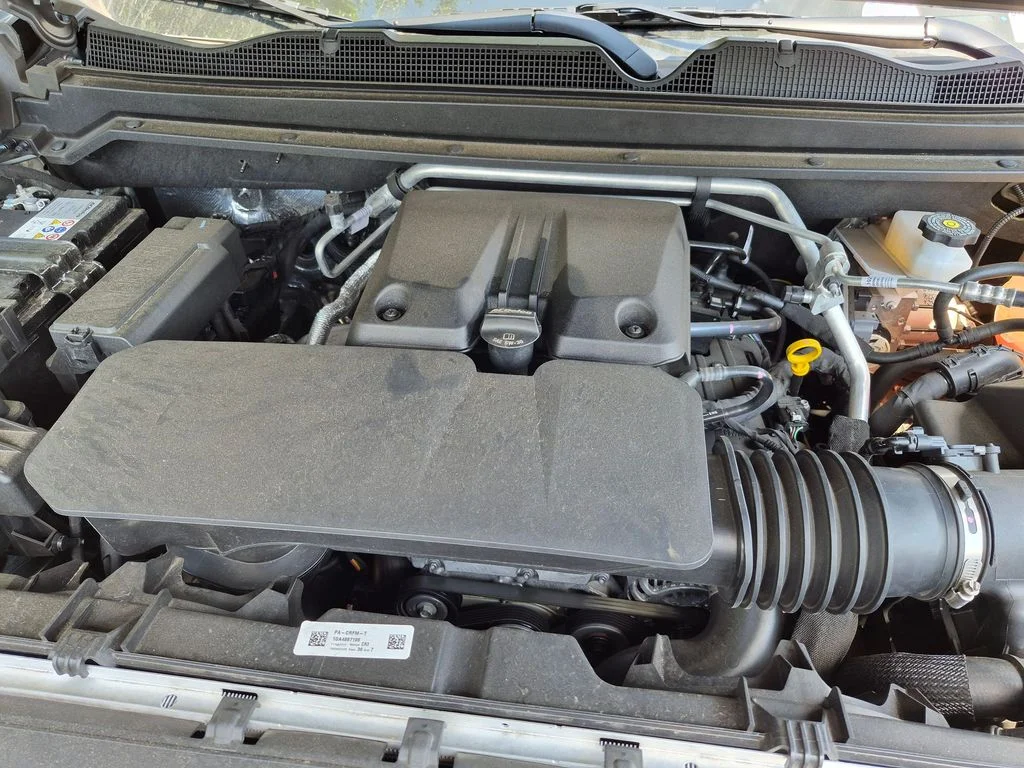 Used 2025 Gray Chevrolet Trail Boss image 10