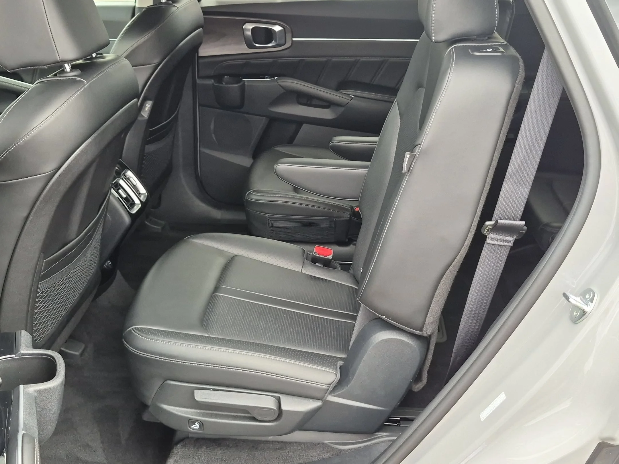 Used 2025 Wolf Gray Kia X-Line SX image 25