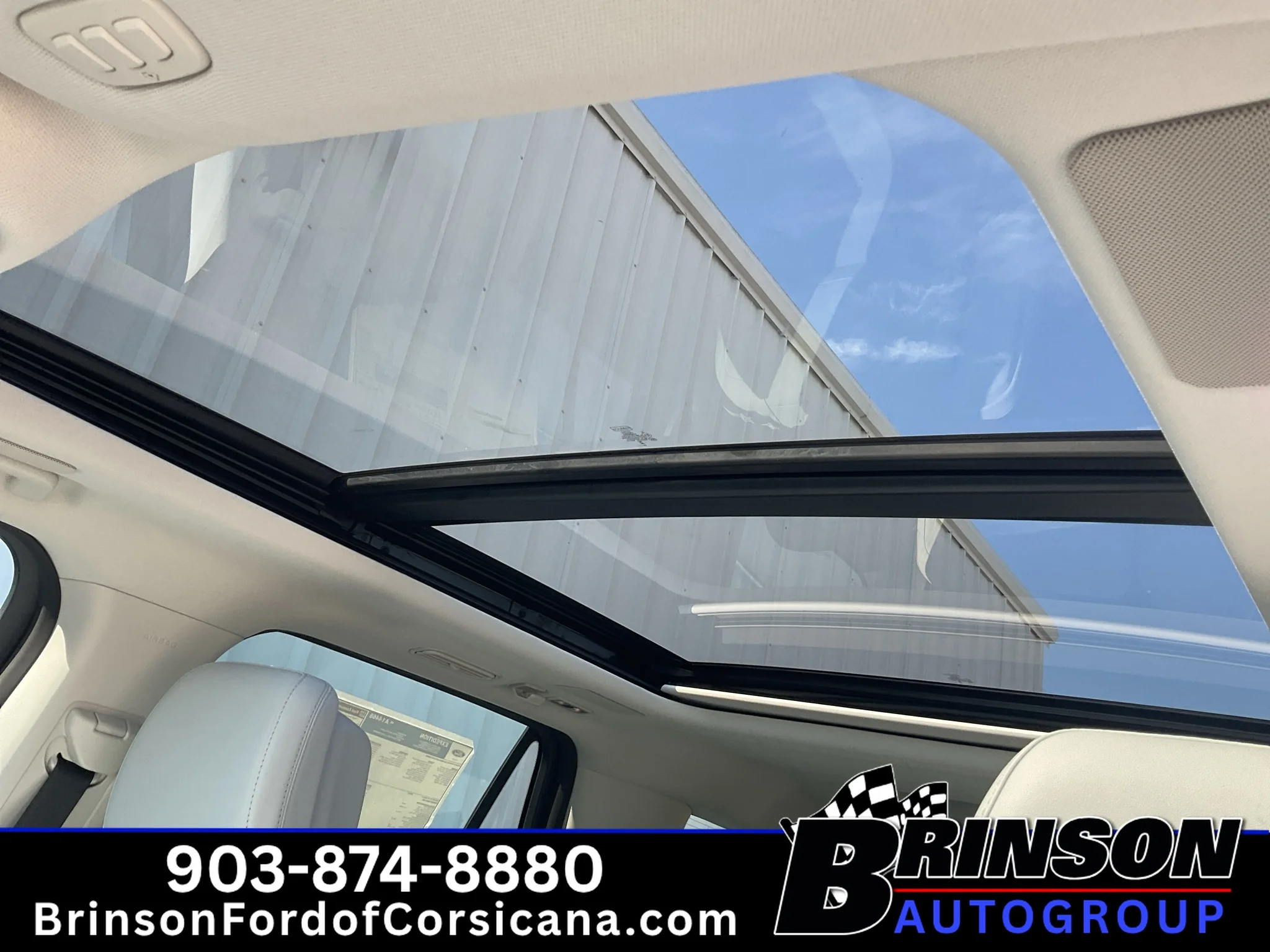 New 2027 Star White Metallic Tri-Coat Ford Platinum image 14