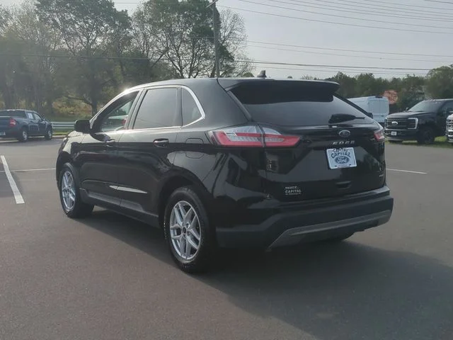 Used 2024 Black Ford SEL image 11