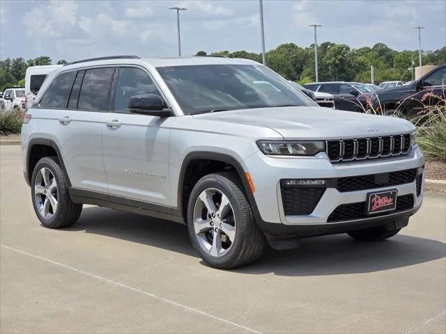 New 2026 Silver Zynith Exterior Paint Jeep Limited image 1
