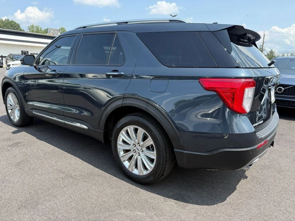 Used 2023 Stone Blue Metallic Ford Limited 4WD image 7