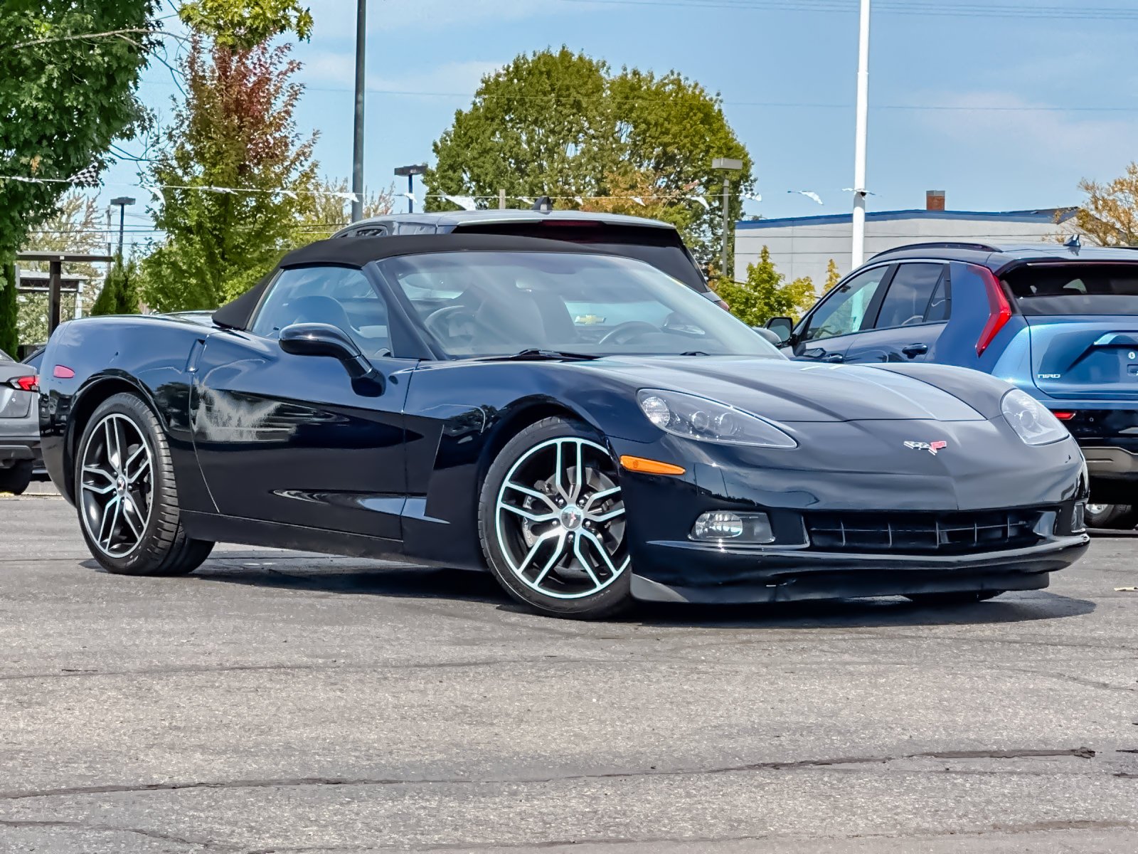 Used 2005 Black Chevrolet Base image 10