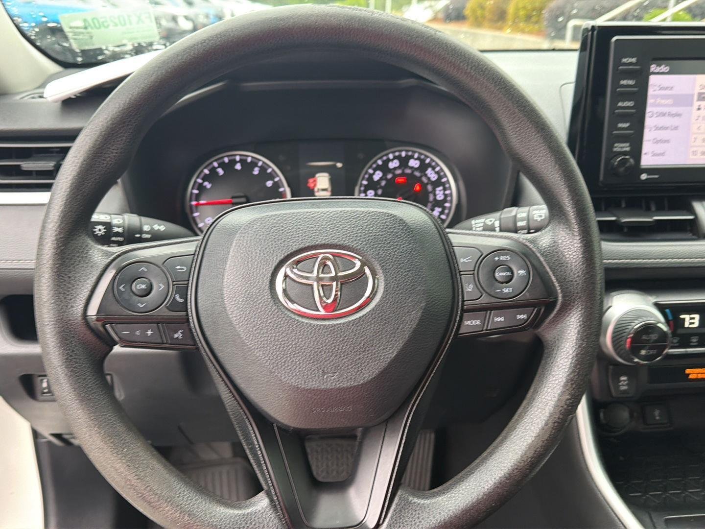 Used 2020 Super White Toyota XLE image 18