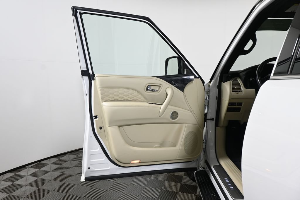 Certified Used 2023 White INFINITI Sensory image 30