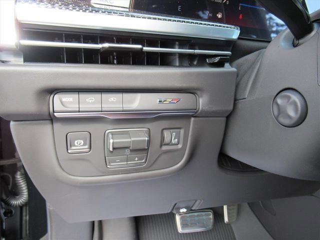 2026 Cadillac Escalade V-Series - Photo 22