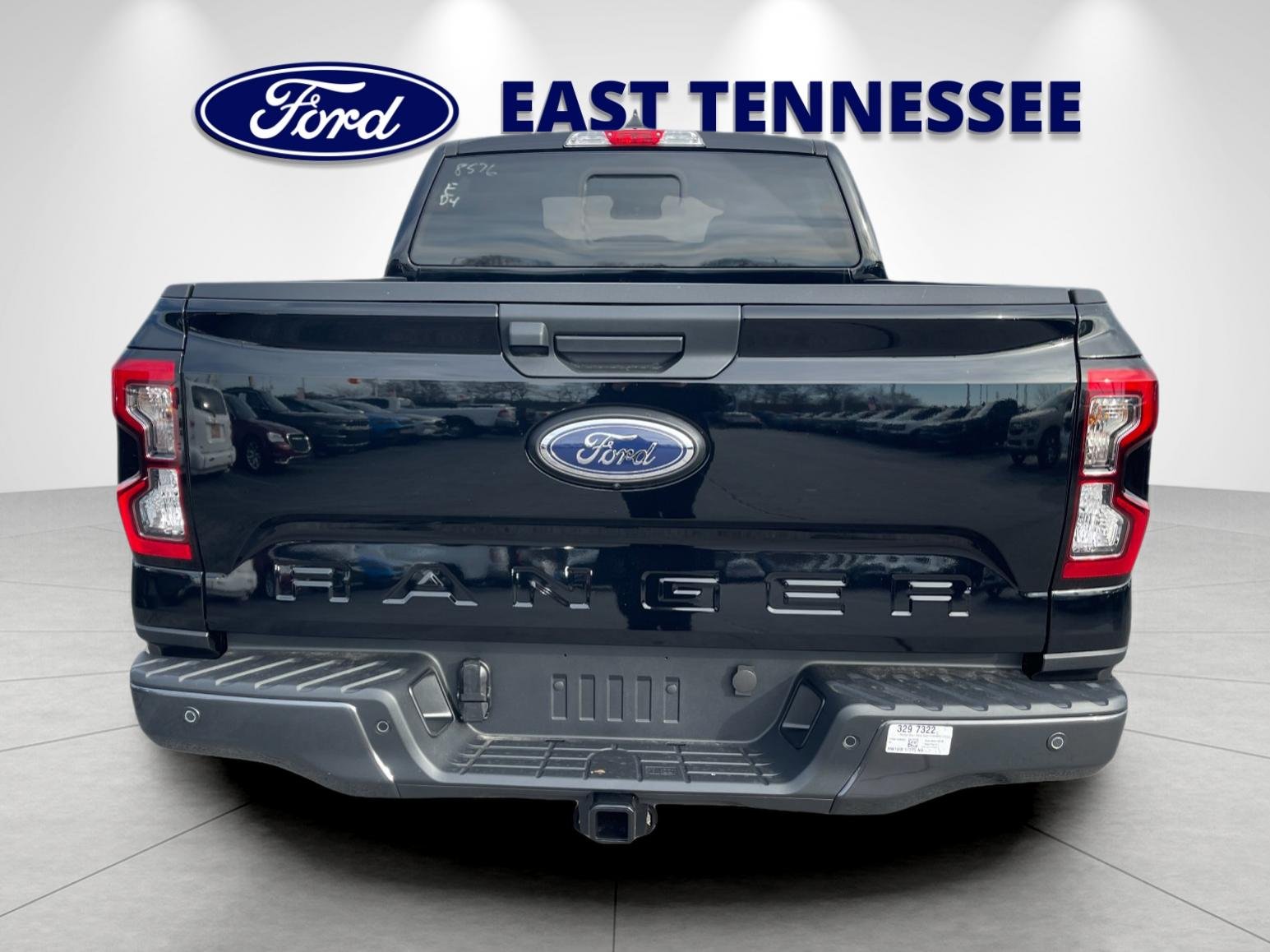 New 2025 Shadow Black Ford XLT image 4