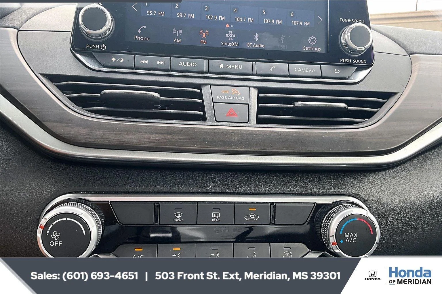 Used 2024 Gun Metallic Nissan 2.5 SV image 22