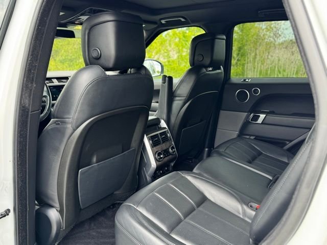 Used 2018 Fuji White Land Rover HSE image 13