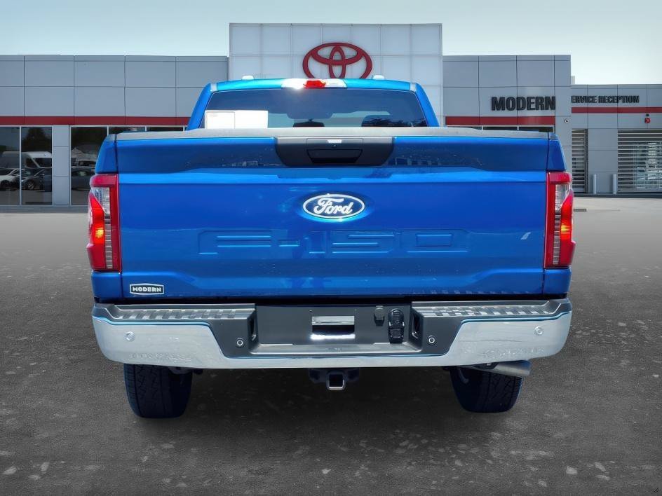 Used 2025 Atlas Blue Metallic Ford XL image 4