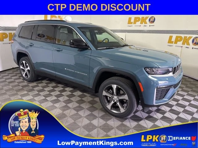 New 2026 Steel Blue Exterior Paint Jeep Limited image 1